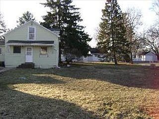 2nd image of 1407 Sunnyside Dr