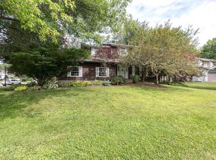 4034 Pawnee Dr, Liverpool, NY 13090
