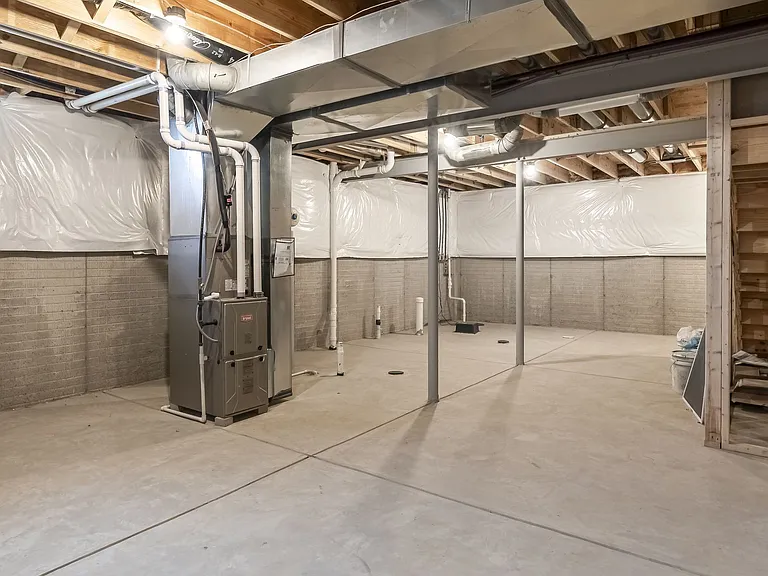 3665 Mantle Dr — Photo 48