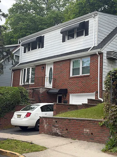 387 Farnham Ave #2 Photo 1