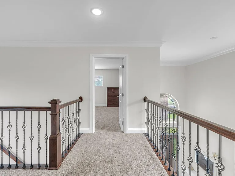5977 Nightingale St — Photo 14