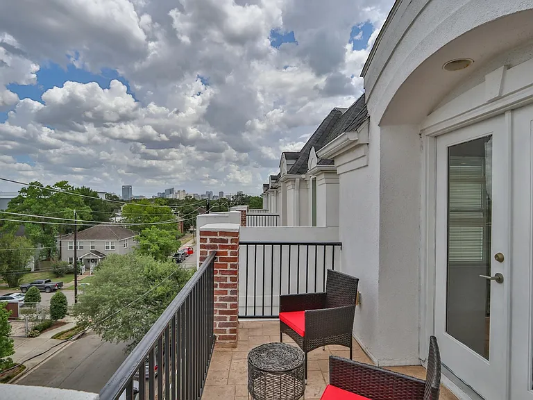 4114 Driscoll St — Photo 44