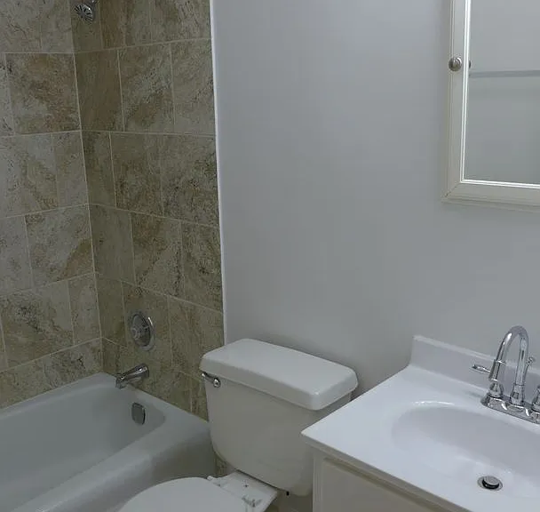 Winthrop Suites Apartments — Photo 7