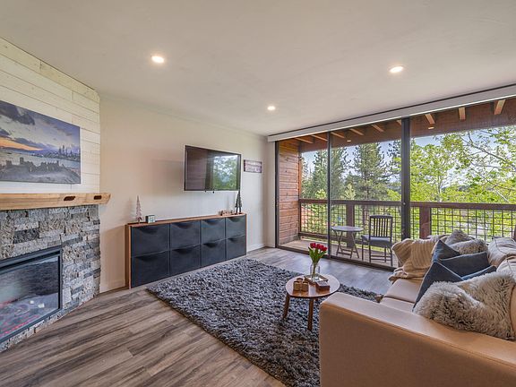 3rd image of 11591 Snowpeak Way #304