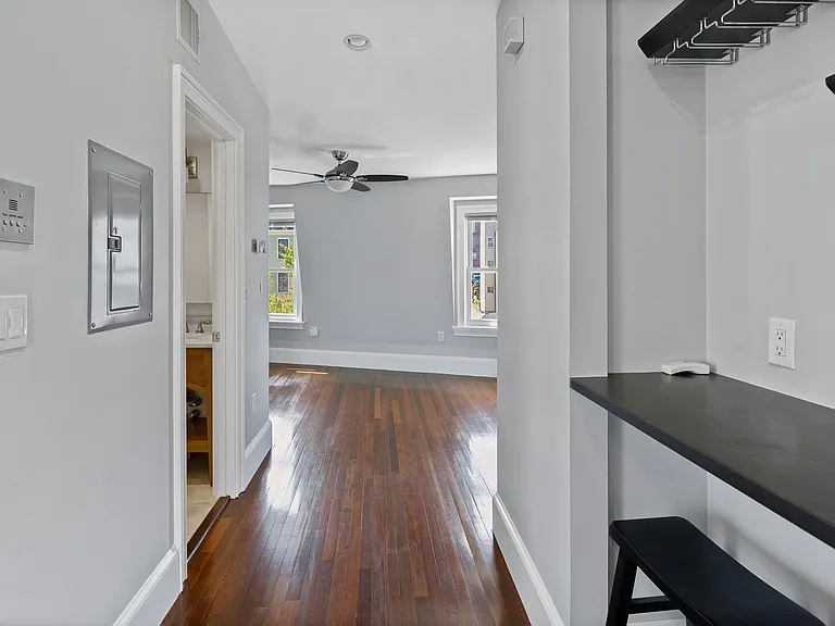 24 Emerson St #3 — Photo 9