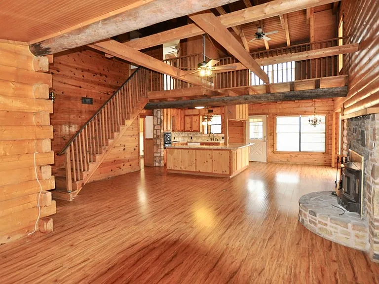 1000 Pritchard Ln — Photo 4