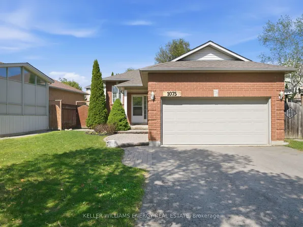 1075 Ridgemount Blvd, Oshawa, ON L1K 2K8