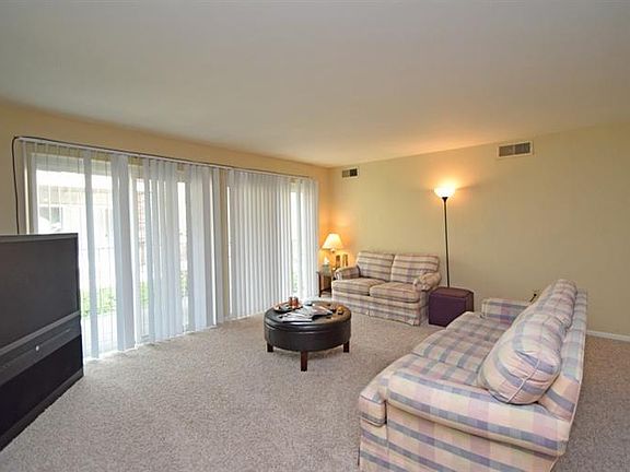 5th image of 801 Delta Ave APT 4A