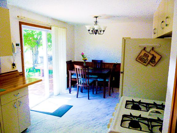 5th image of 247 Burmon Dr