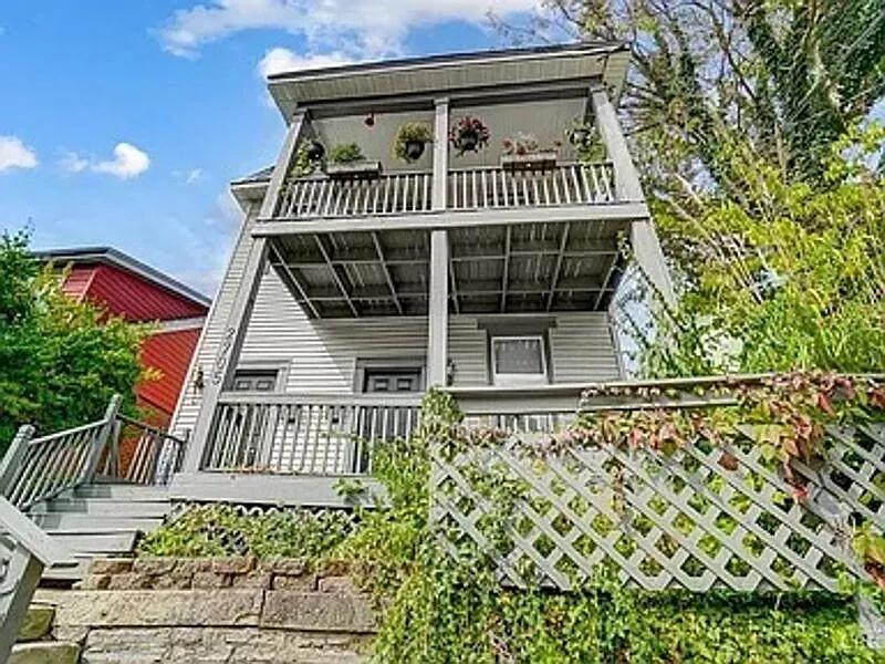 Building Photo - 2705 Hackberry St #1