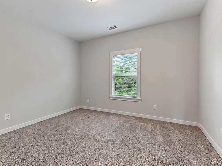 731 Hedgefield Way — Photo 33
