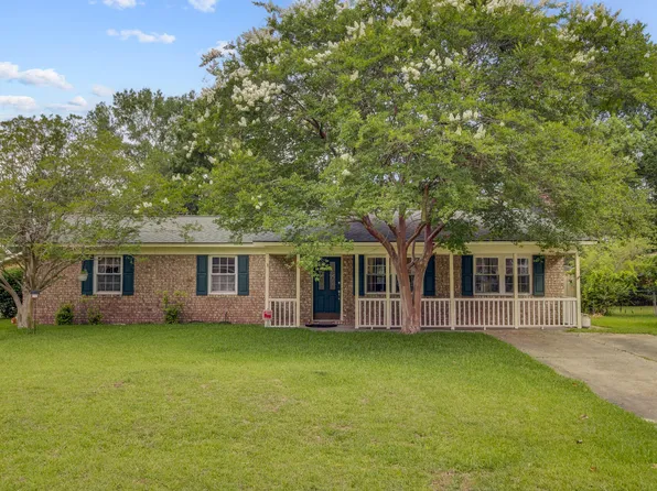 114 Stewart St, Goose Creek, SC 29445