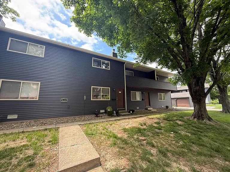 823 N Cherry St #1 — Photo 14