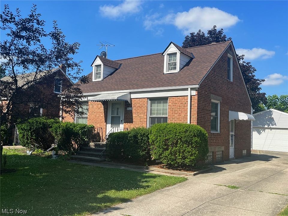 1st image of 4394 Newberry Dr
