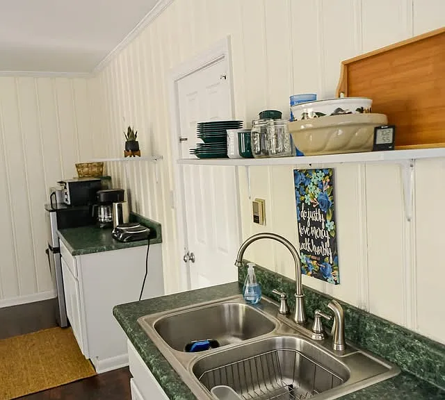 Dunbarton Cir SE — Photo 4