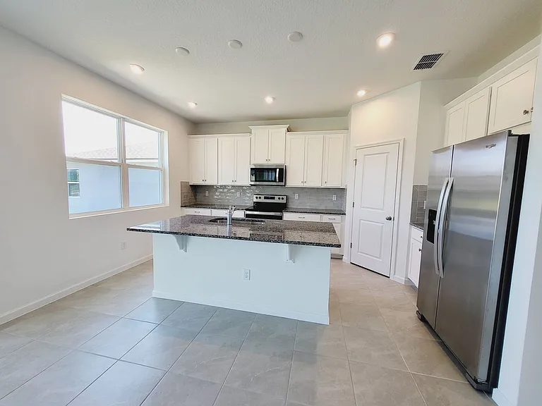 9051 Coral Cape St — Photo 3
