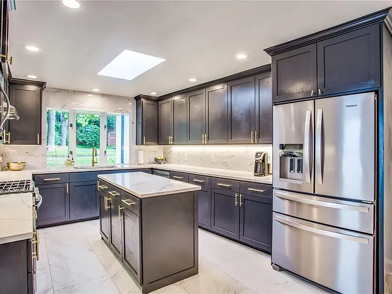 4804 Alan Dale Ln — Photo 4