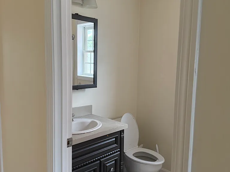 20 Mulberry St #A — Photo 5