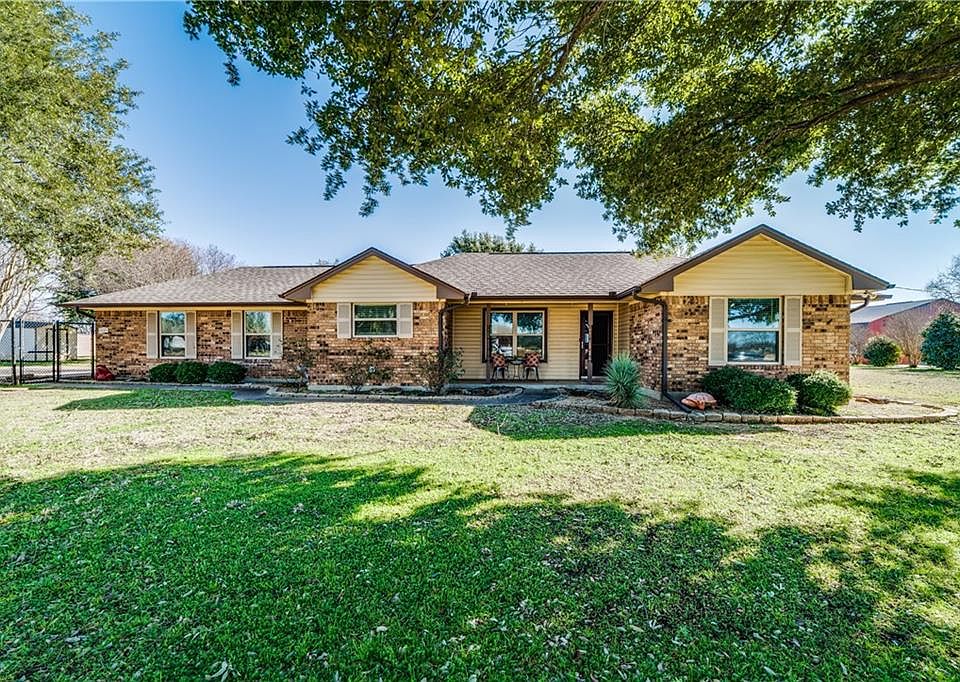 1st image of 5640 Shallow Creek Dr