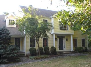 99 Little Fox Ln, Southbury, CT 06488