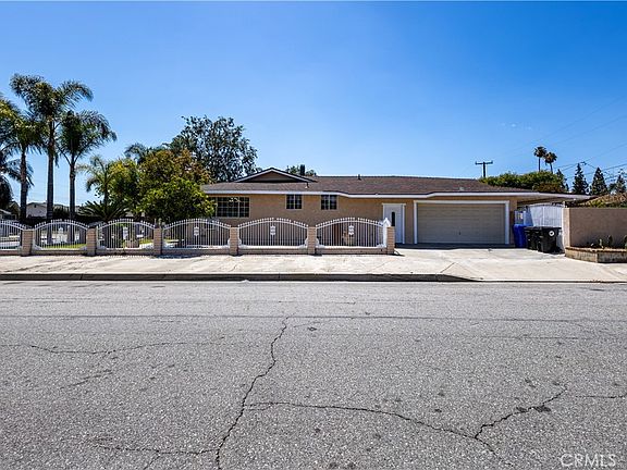 5th image of 9870 Salina St