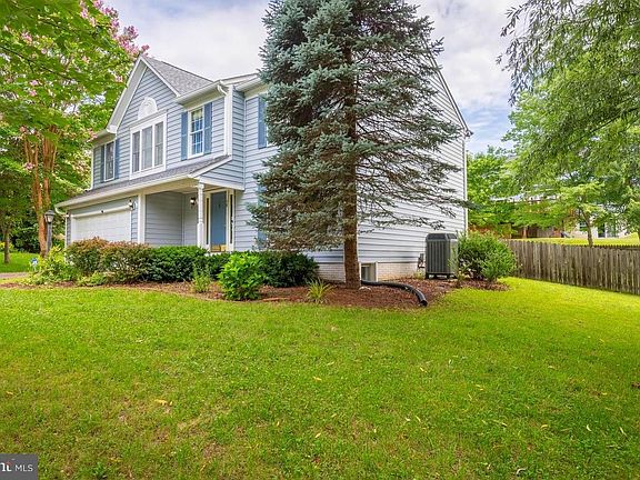 2nd image of 38 Settlers Way