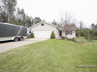 3755 Edgerton Ct NE, Cedar Springs, MI 49319