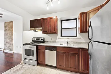 Rented by Curzon Real Estate