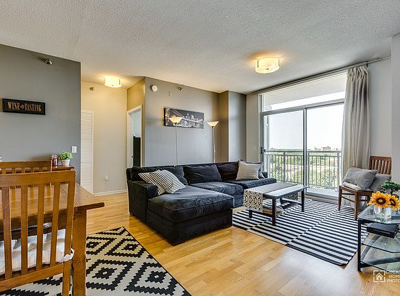 5th image of 1134 W Granville Ave #1111