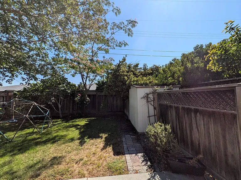 639 Azevedo Ct — Photo 47