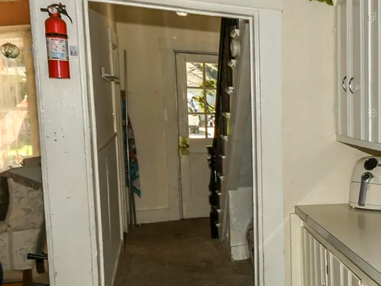 18 Bridge St #2 — Photo 4