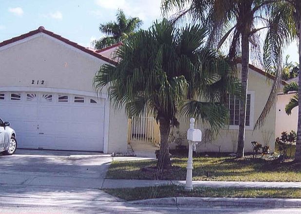 2nd image of 212 La Costa Cir
