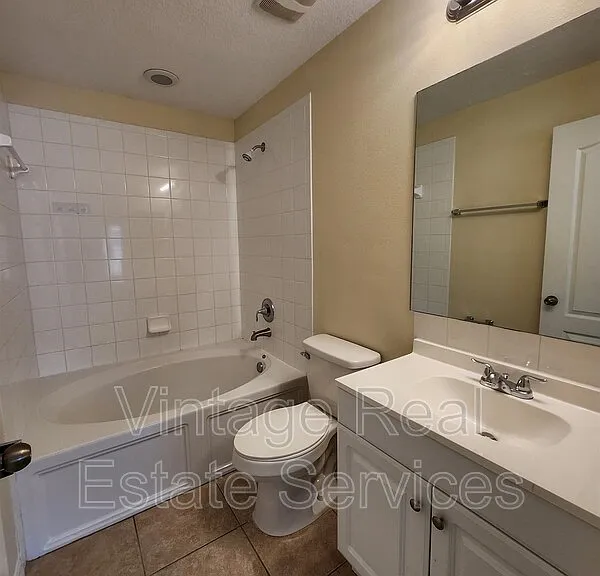 10932 Keys Gate — Photo 21