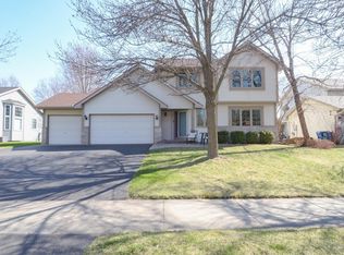 10013 Hidden Oaks Ln N, Champlin, MN 55316