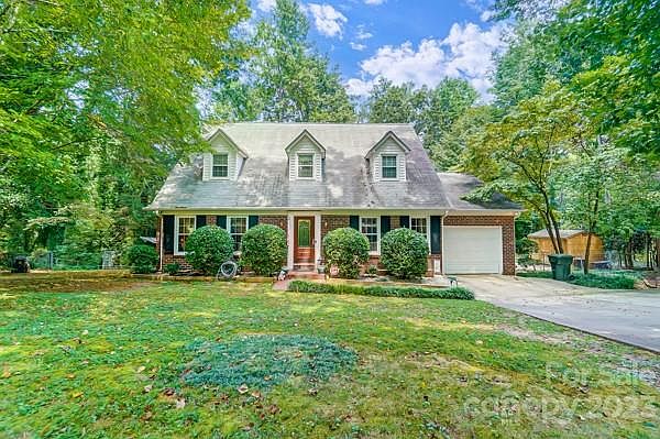 1st image of 251 Bailey Ave