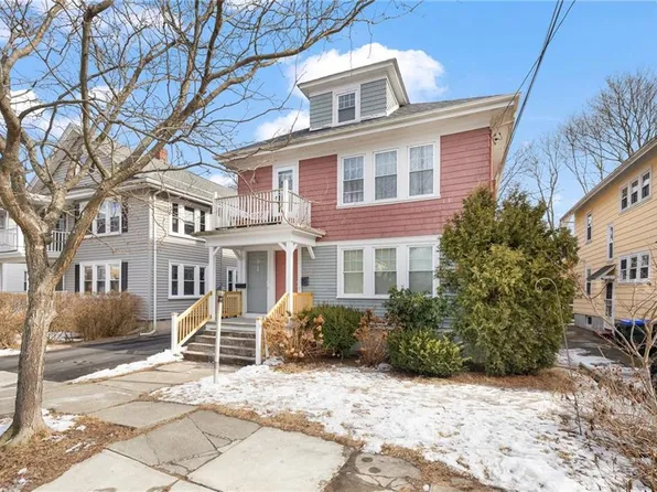 30-32 Taft Ave, Providence, RI 02906