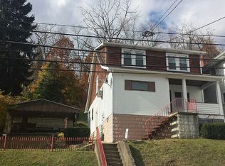 1313 Bakerstown Rd, Tarentum, PA 15084