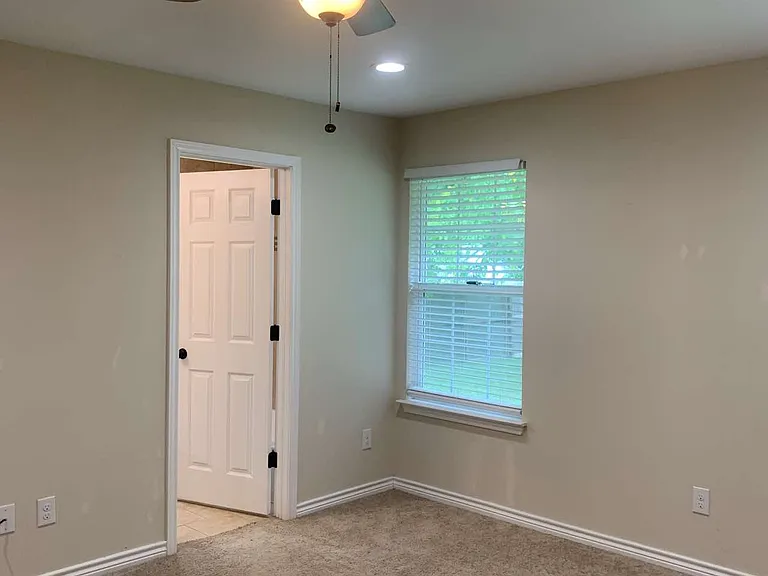 214 Braz St — Photo 17