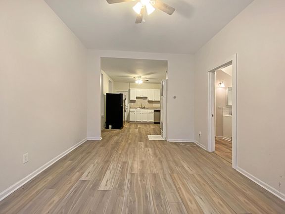 4th image of 1512 N Greenview Ave APT 2F