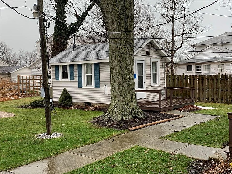 2nd image of 5199 Lake Rd E