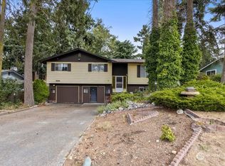 2194 Crosswoods Cir, Oak Harbor, WA