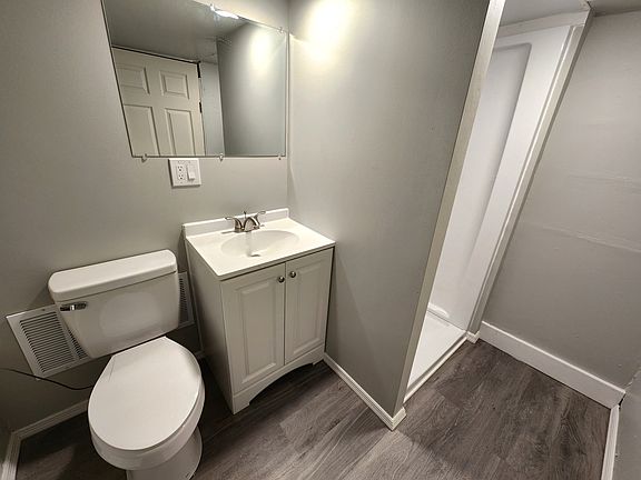 5th image of 5011 15th Ave NE #7