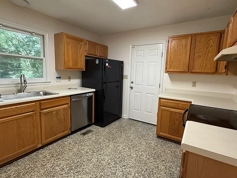 6 N Leslie Ln — Photo 4