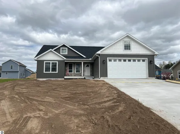 191 Stafford Dr, Traverse City, MI 49685