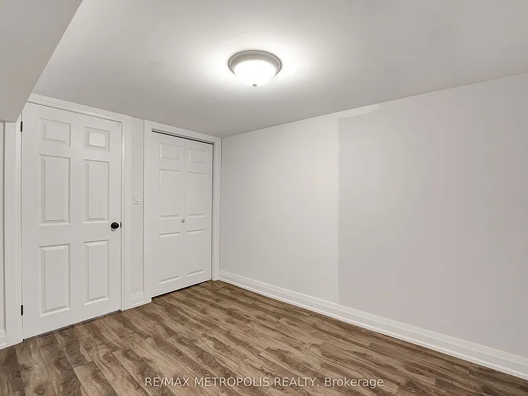 268 Penn Ave #BASEMENT — Photo 8
