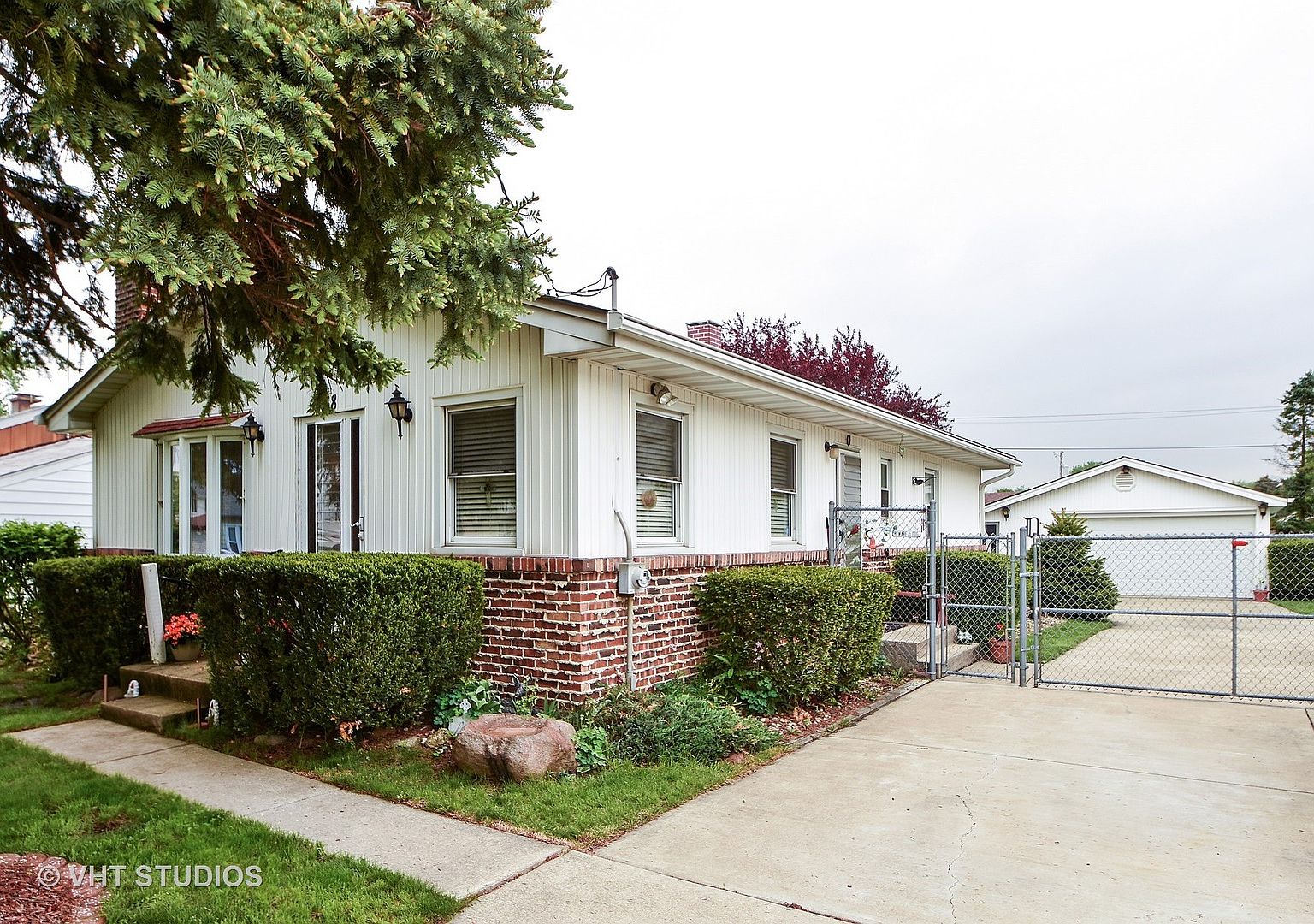 5738 W 85th St, Burbank, IL 60459 Zillow