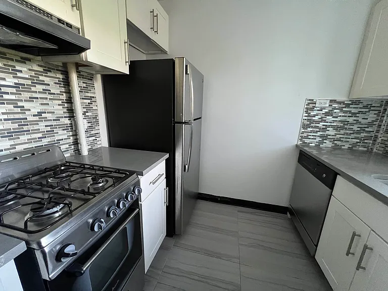 73-23 194th St #1 — Photo 3