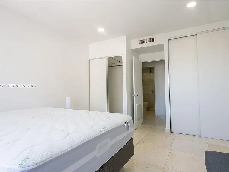 1408 Brickell Bay Dr #1002 — Photo 30