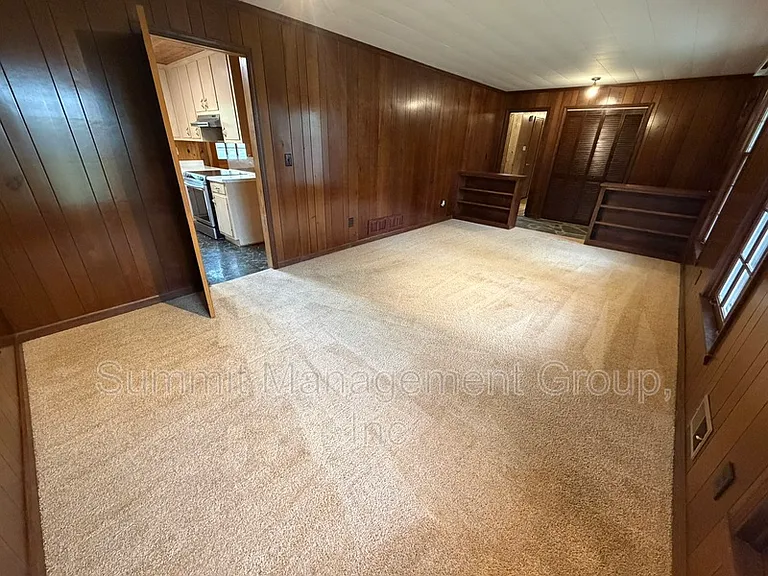 200 Indian Creek Dr — Photo 6