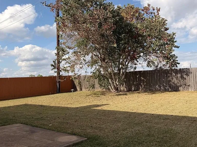 4707 E Parma Dr — Photo 4